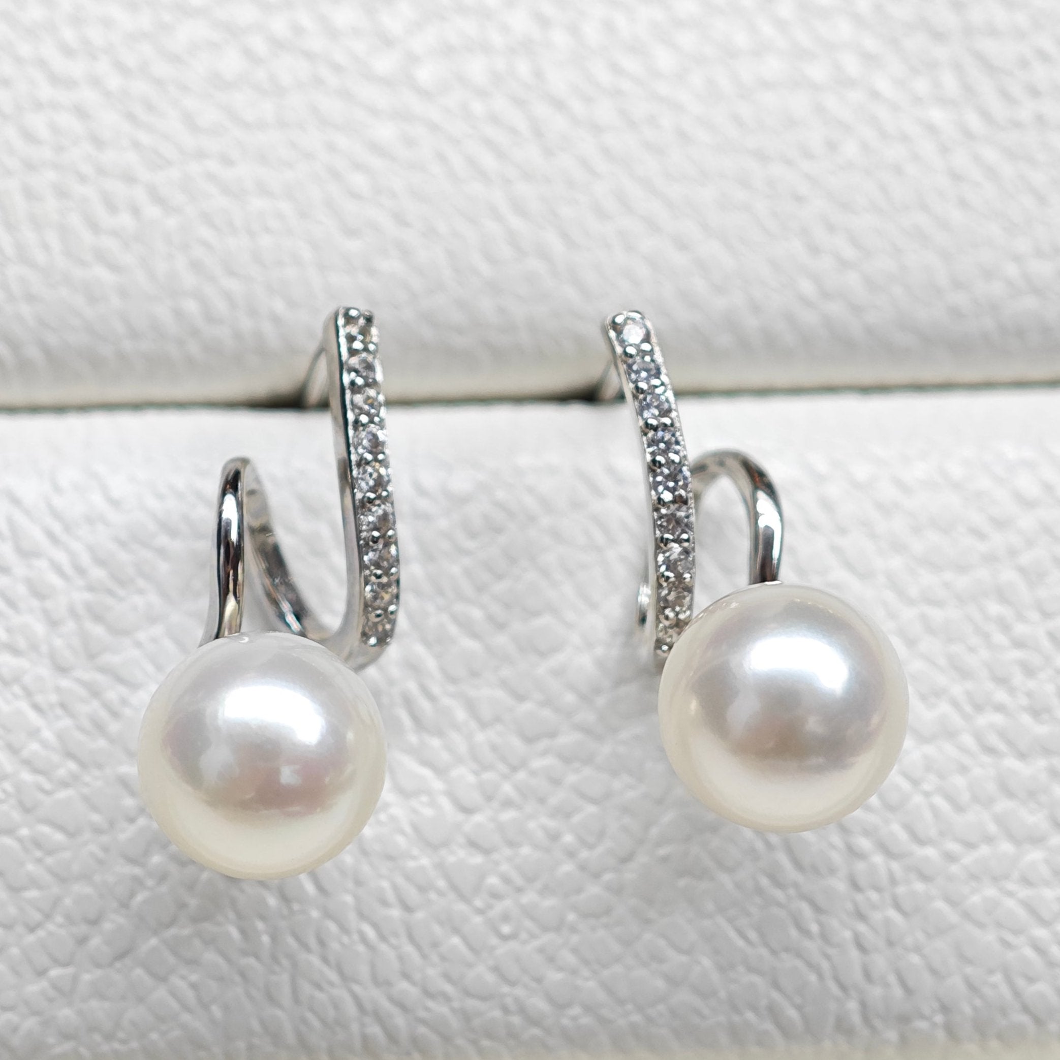 Graceful Curved Silver Pearl Earring