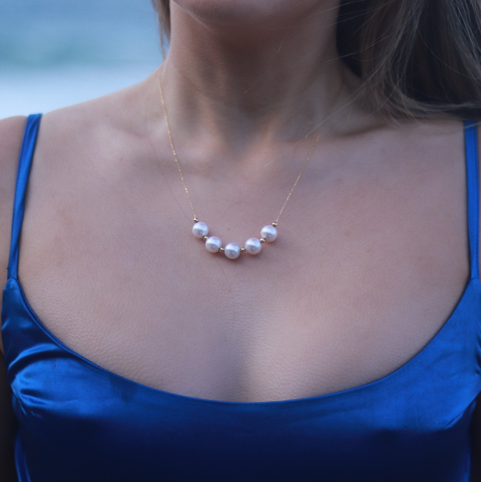 Five-Pearl Necklace with Different Wearing Styles
