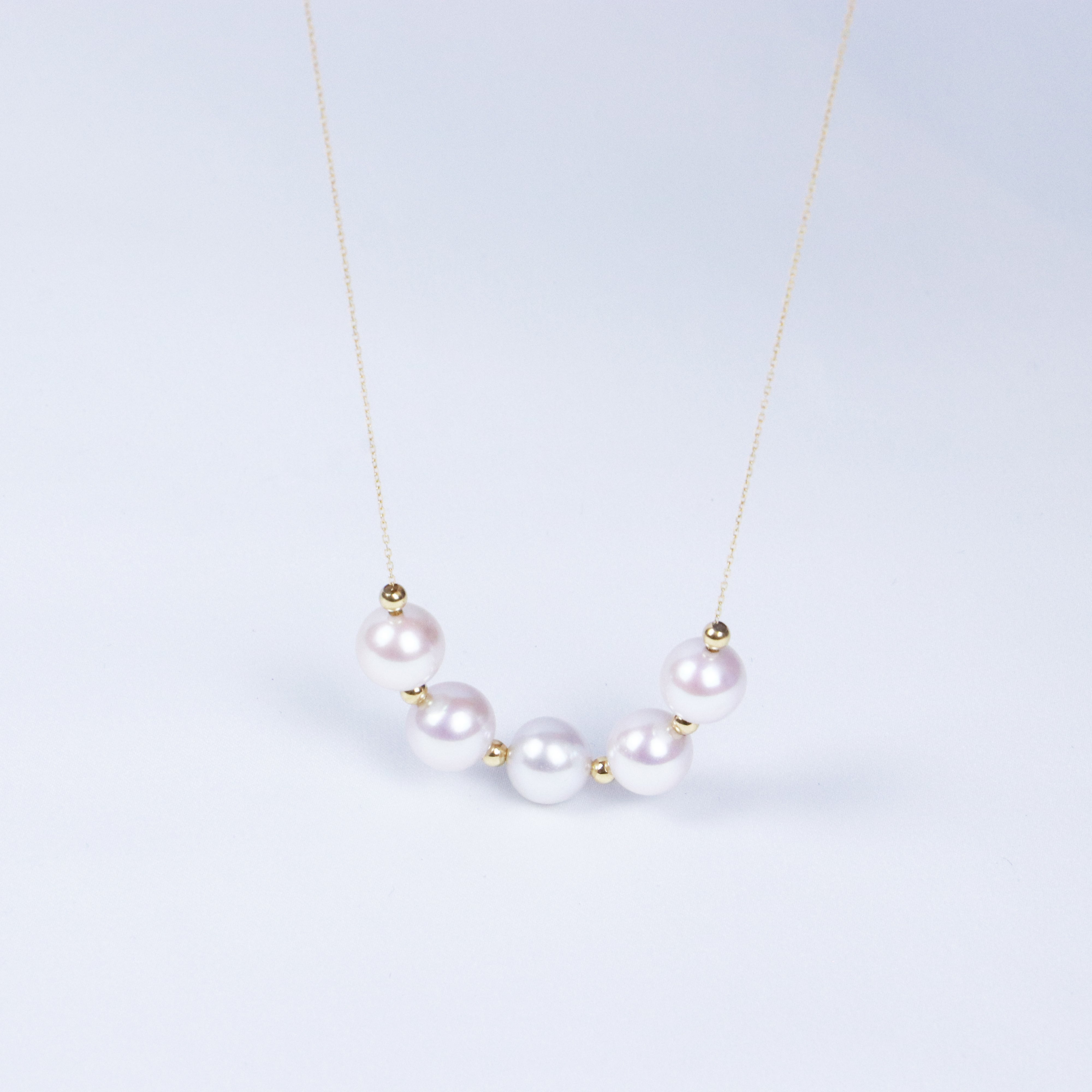 Five-Pearl Necklace with Different Wearing Styles