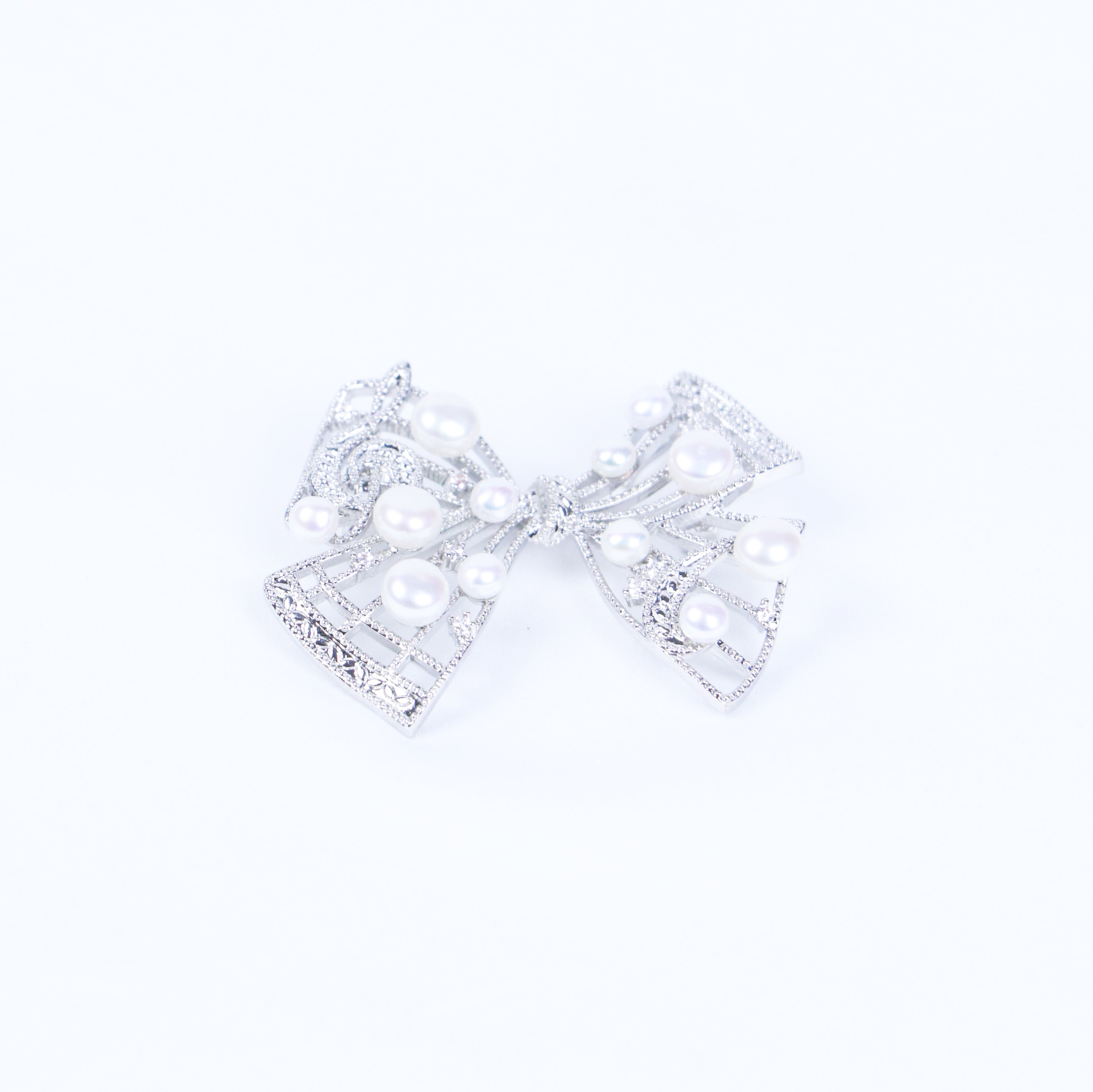 Bow Detailed Brooch