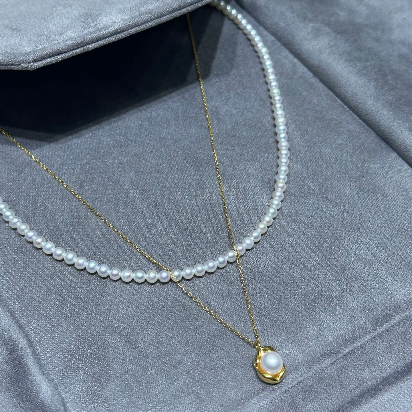 Double-Layer Baby Pearl Necklace with Pendant