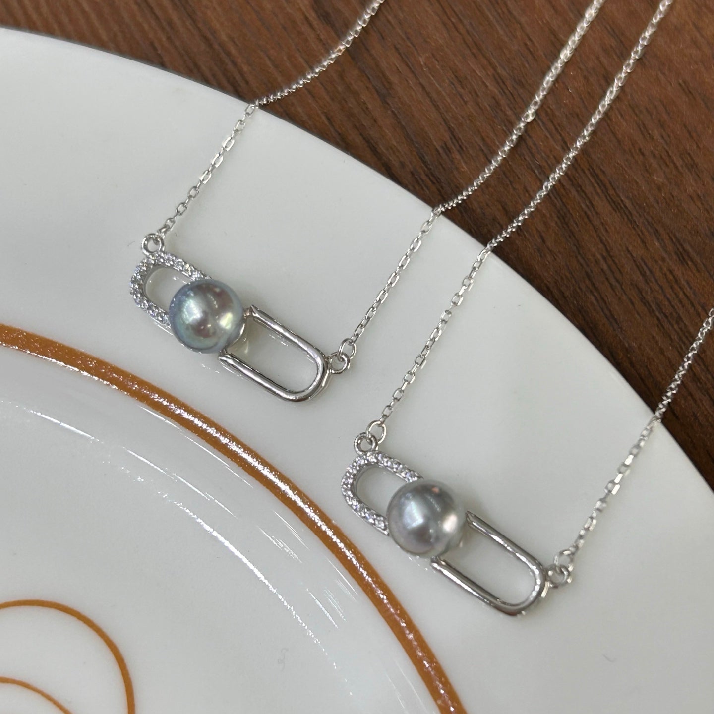 Shinju Paperclip Pearl Necklace