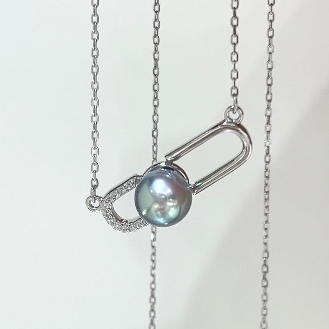 Shinju Paperclip Pearl Necklace